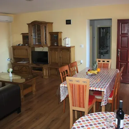 Julia 1 Apartment Mali Losinj