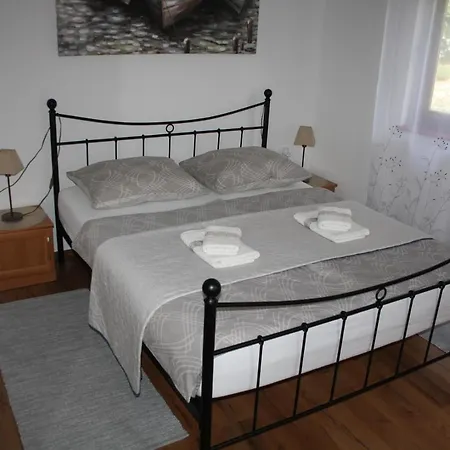 Julia 1 Apartment